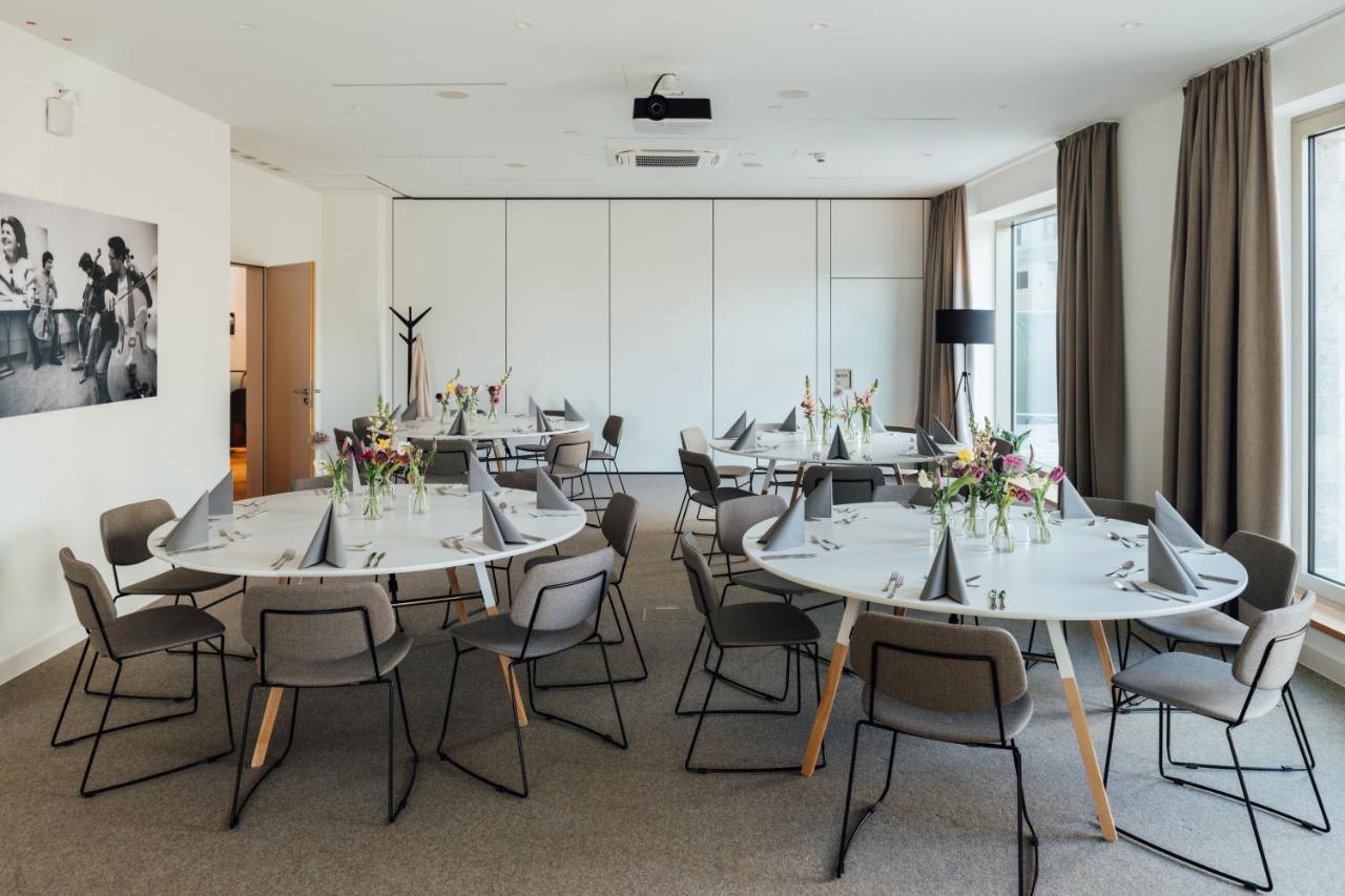 Vienna House By Wyndham Mq Kronberg Kronberg im Taunus Bagian luar foto